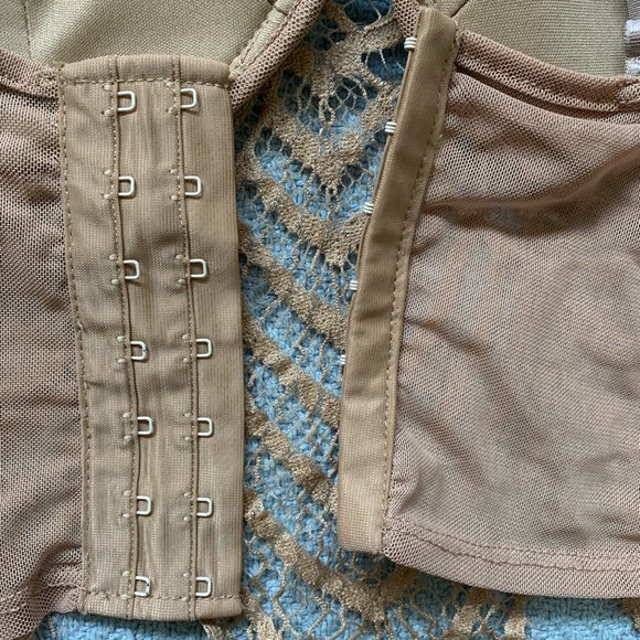 Long line lace bralette top - Picture 4 of 4